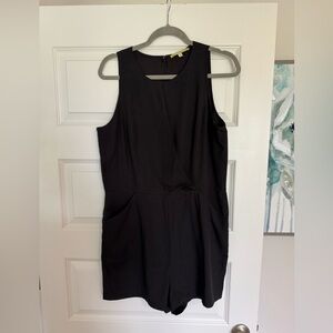 Black Sleeveless Romper with Pockets - Gianni Bini Size 12